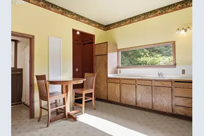 1829 Irving Ave, Astoria, OR 97103 - Photo 10