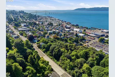 1829 Irving Ave, Astoria, OR 97103 - Photo 32