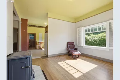 1829 Irving Ave, Astoria, OR 97103 - Photo 8