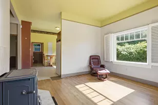 1829 Irving Ave, Astoria, OR 97103 - Photo 8