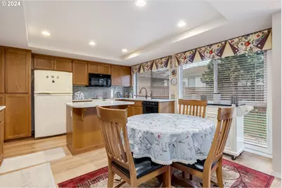 2119 NE 158th Ave, Portland, OR 97230 - Photo 26