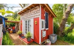 57598 Parkersburg Rd, Bandon, OR 97411 - Photo 24