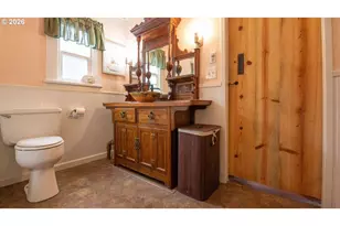57598 Parkersburg Rd, Bandon, OR 97411 - Photo 12
