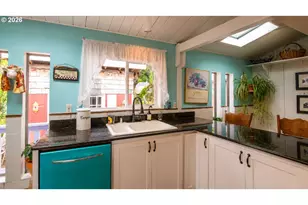 57598 Parkersburg Rd, Bandon, OR 97411 - Photo 8