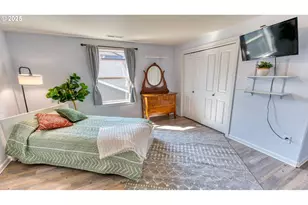 3352 Northeast Daffodil Drive, McMinnville, OR 97128 - Photo 16