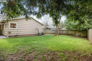 7825 SE Sherman St, Portland, OR 97215 - Photo 32