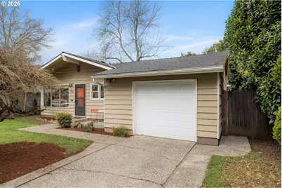 7825 SE Sherman St, Portland, OR 97215 - Photo 2