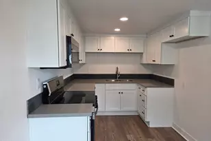 306 8th St, Garibaldi, OR 97118 - Photo 8
