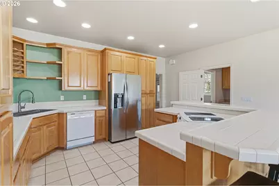22405 NE Sunnycrest Rd, Newberg, OR 97132 - Photo 12