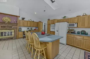 11445 E Mapleton Rd, Mapleton, OR 97453 - Photo 12