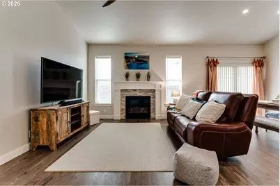 4576 Romy Ct, Eugene, OR 97402 - Photo 8