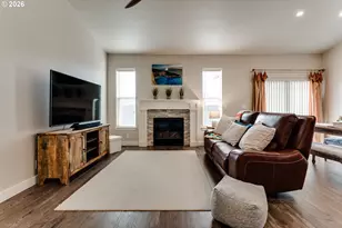 4576 Romy Ct, Eugene, OR 97402 - Photo 8