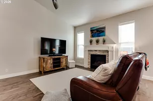 4576 Romy Ct, Eugene, OR 97402 - Photo 10