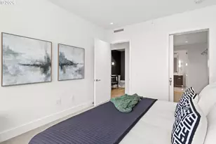 550 SW 10th Ave, Portland, OR 97205 - Photo 14