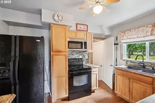 4310 NE 33rd Ave, Portland, OR 97211 - Photo 12