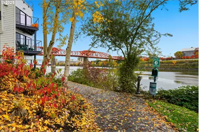 820 NW Naito Pkwy #G11, Portland, OR 97209 - Photo 22