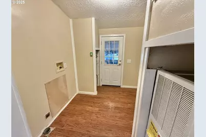 1282 E 3rd St #37, Lafayette, OR 97127 - Photo 16