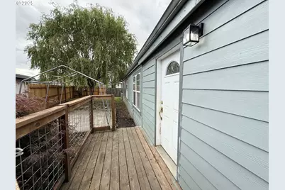 1282 E 3rd St #37, Lafayette, OR 97127 - Photo 2