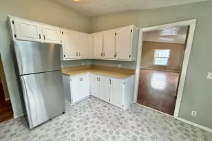 1282 E 3rd St, Lafayette, OR 97127 - Photo 8