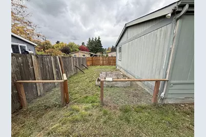 1282 E 3rd St #37, Lafayette, OR 97127 - Photo 30