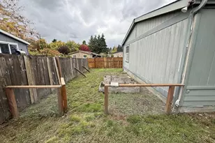 1282 E 3rd St, Lafayette, OR 97127 - Photo 30