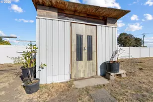 80696 Wagon Wheel Loop, Irrigon, OR 97844 - Photo 46
