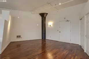 1314 NW Irving St, Portland, OR 97209 - Photo 6