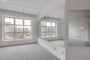 1314 NW Irving St, Portland, OR 97209 - Photo 14