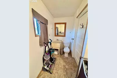 23625 S Highway 99W, Amity, OR 97101 - Photo 14
