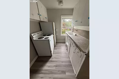 646 SE 60th Ave, Portland, OR 97215 - Photo 18