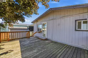 2151 Three Lakes Rd, Albany, OR 97322 - Photo 24