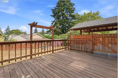 8513 NE Weidler St, Portland, OR 97220 - Photo 40