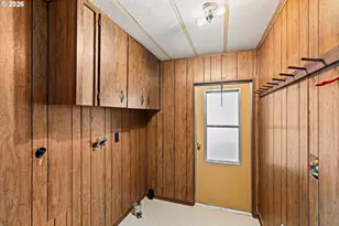 26266 Cory Rd, Junction City, OR 97448 - Photo 18