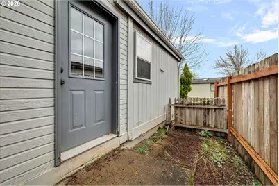 1111 SE 3rd Ave #12, Canby, OR 97013 - Photo 6