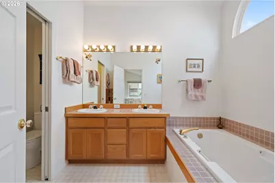 5799 Langford Ln, Lake Oswego, OR 97035 - Photo 26