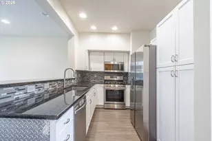 12312 SW Meader Way, Beaverton, OR 97008 - Photo 10