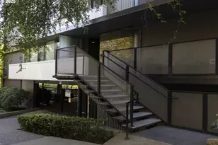 2020 SW Main St, Portland, OR 97205 - Photo 4