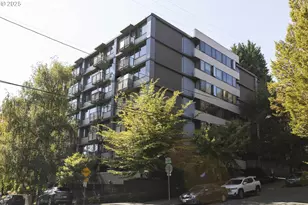 2020 SW Main St, Portland, OR 97205 - Photo 2