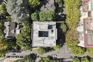 2020 SW Main St, Portland, OR 97205 - Photo 24