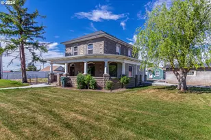 235 NE 3rd St, Hermiston, OR 97838 - Photo 2