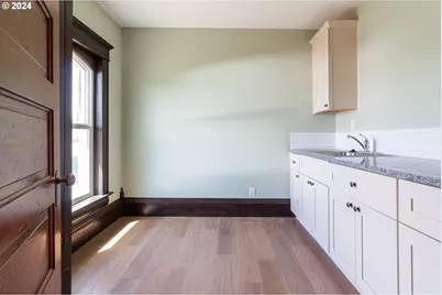 235 NE 3rd St, Hermiston, OR 97838 - Photo 22