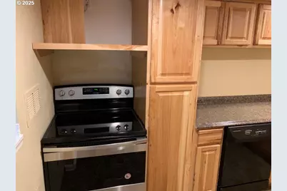 934 SE Nehalem St, Portland, OR 97202 - Photo 14