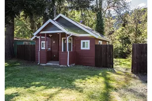 37526 Row River Rd, Dorena, OR 97434 - Photo 16