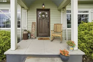 8235 72nd Ave NE, Salem, OR 97305 - Photo 6
