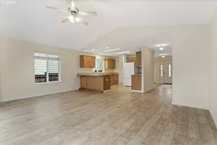 1575 SE Dexter Ln, Gresham, OR 97080 - Photo 8