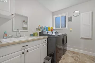 3895 SE Pelton Ave, Troutdale, OR 97060 - Photo 34