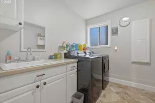 3895 SE Pelton Ave, Troutdale, OR 97060 - Photo 34