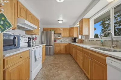 3895 SE Pelton Ave, Troutdale, OR 97060 - Photo 18