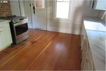 803 SE Kane St, Roseburg, OR 97470 - Photo 6
