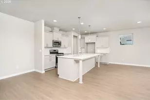108 N 89th Ct, Ridgefield, WA 98642 - Photo 12